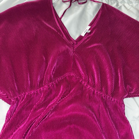 Vibrant Pink Pleated Top - Picture 1 of 2